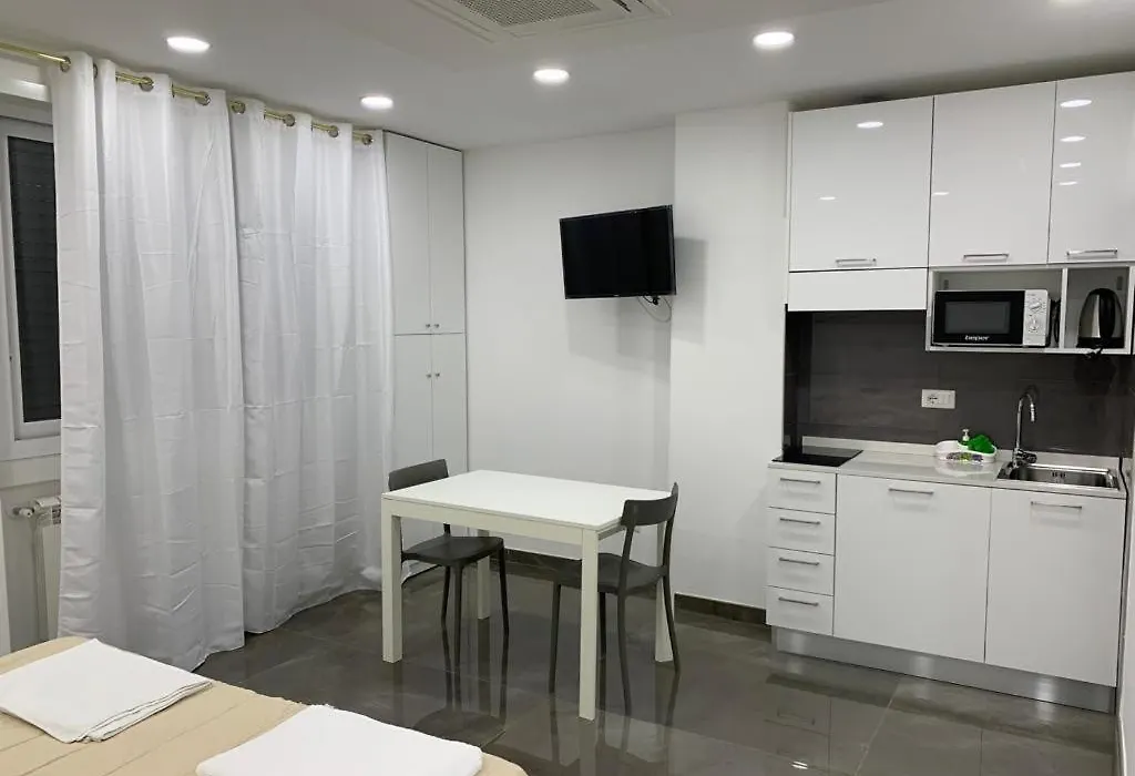 Mondo Suites Apartments-1